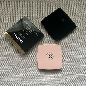 {Chanel} Limited Edition Codes Couleur Mirror Duo 111 Ballerine